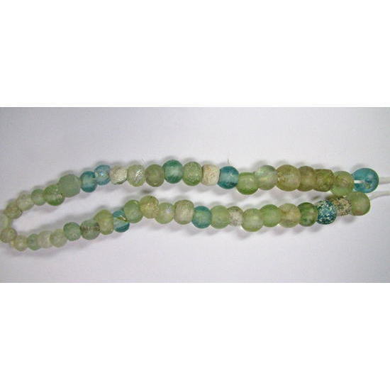 古代ローマの虹色ガラス