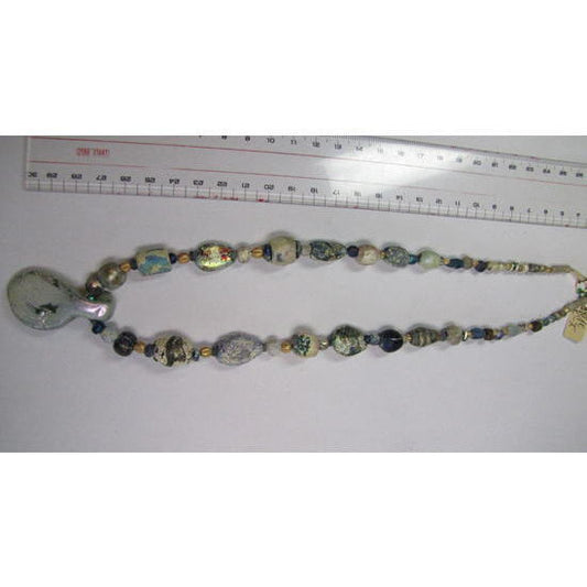 古代ローマの虹色ガラス