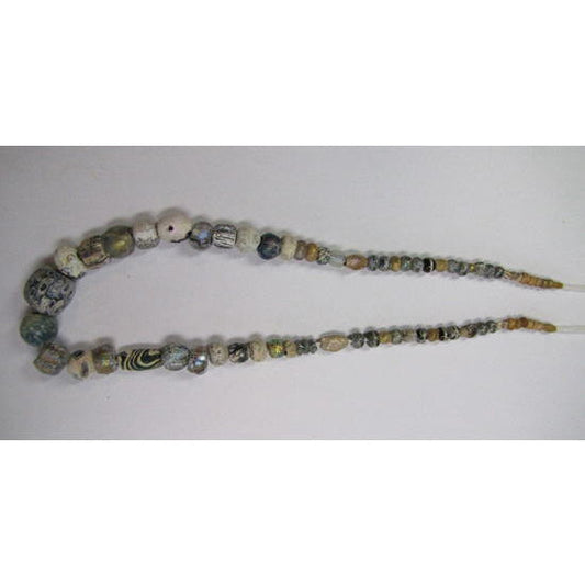 Antikes römisches irisierendes Glas