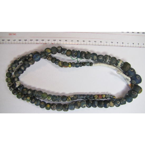 রোমান চোখের পুঁতির মালা