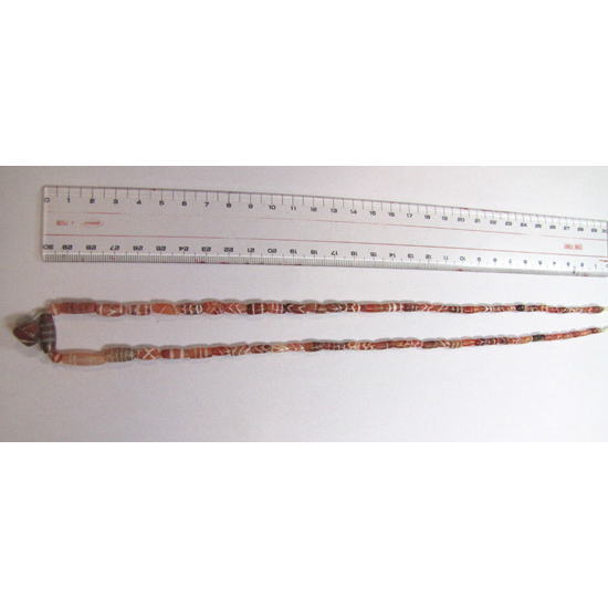 エッチングされたカーネリアンビーズのストランド