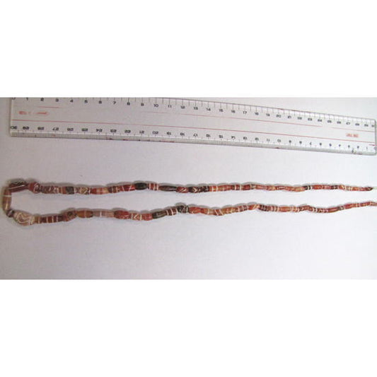 エッチングされたカーネリアンビーズのストランド