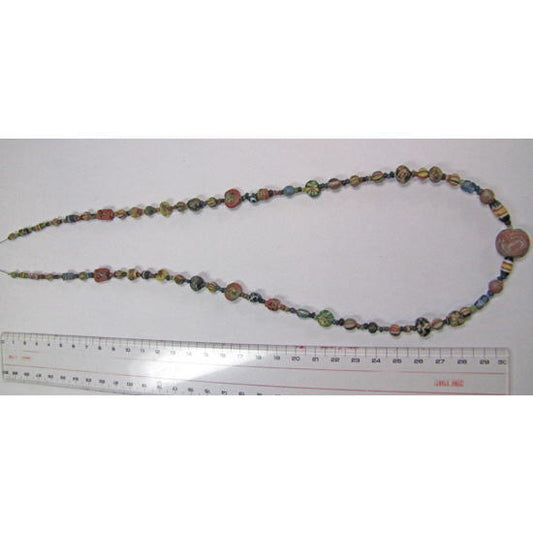 Нить мозаичных бусин