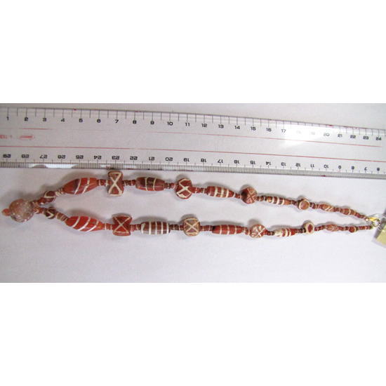 雕刻红玉髓串珠