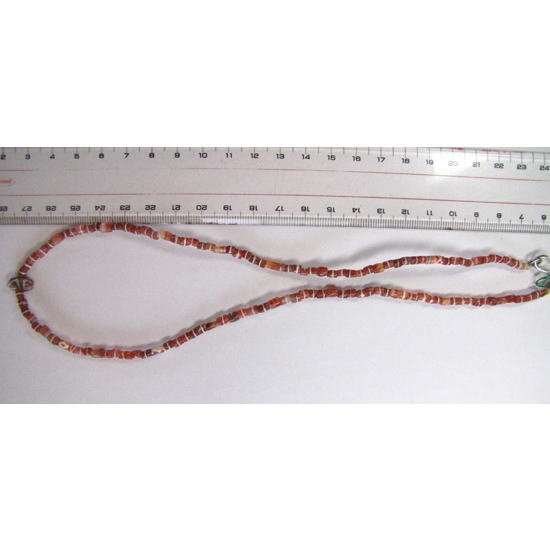 สร้อยลูกปัดคาร์เนเลียนแกะสลัก