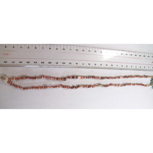 エッチングされたカーネリアンビーズのストランド