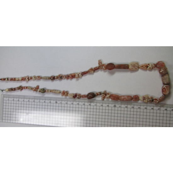 エッチングされたカーネリアンビーズのストランド