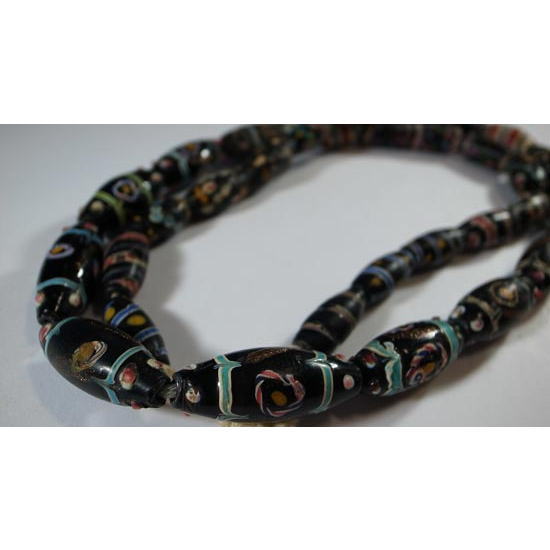 フラワービーズストランド