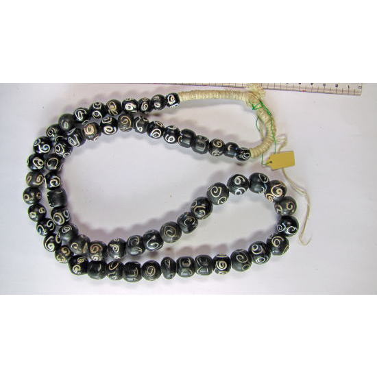 六つのビーズストランド