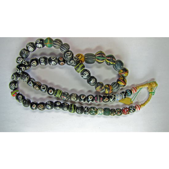 六つのビーズストランド