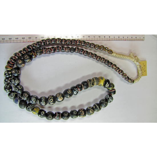 六つのビーズストランド