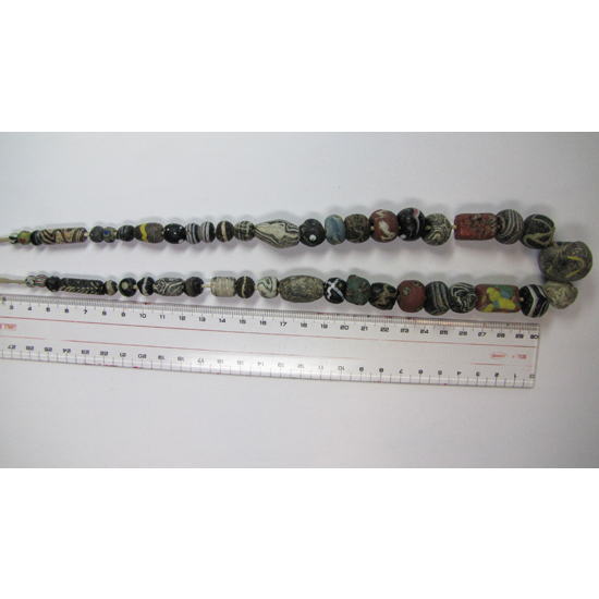 பண்டைய இஸ்லாமிய மணிகள் சரம்