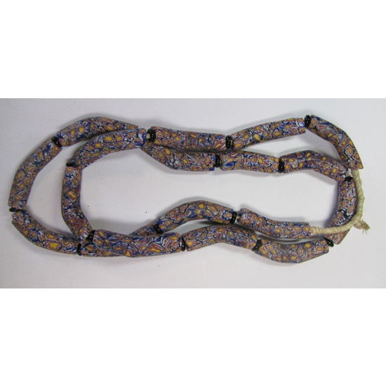 मिलेफियोरी कांच के मोती की माला