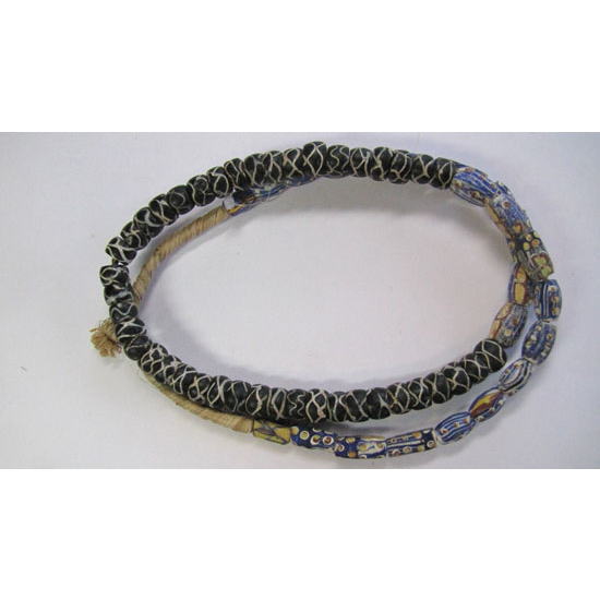 وینیشین تجارتی موتیوں کی مالا کی لڑی