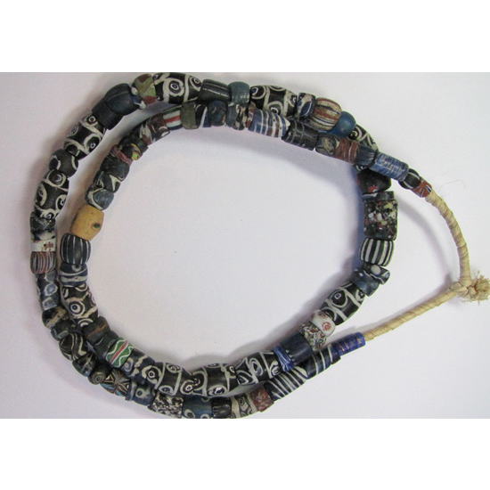 ヴェネチアン・トレードビーズ・ストランド