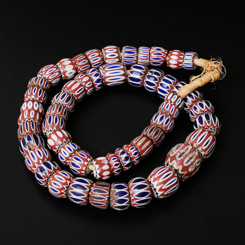 シェブロンビーズストランド