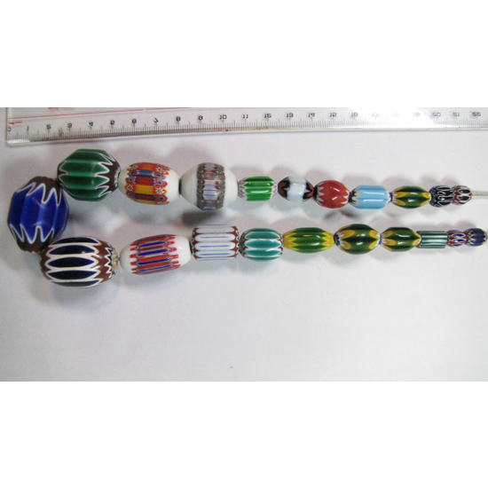 シェブロンビーズストランド