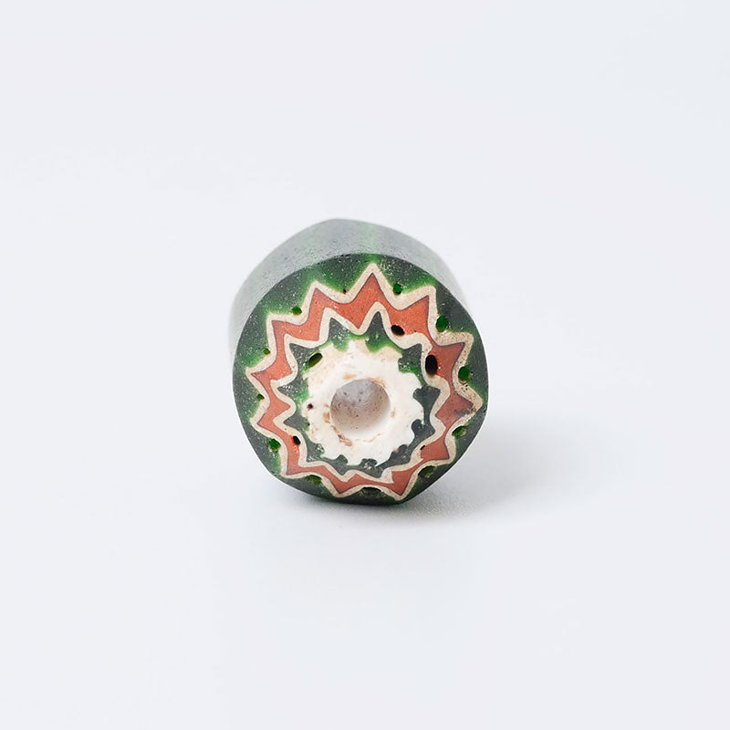 六層グリーンシェブロンビーズ