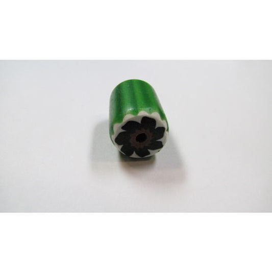 グリーンシェブロンビーズ