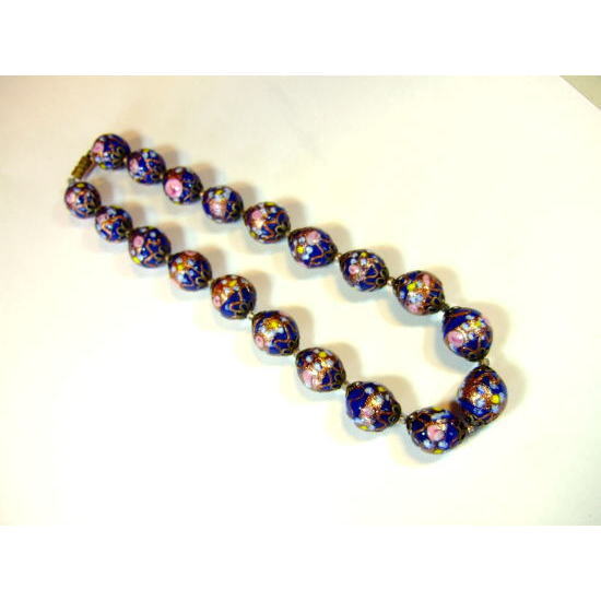 Kuwintas na Victorian Beads