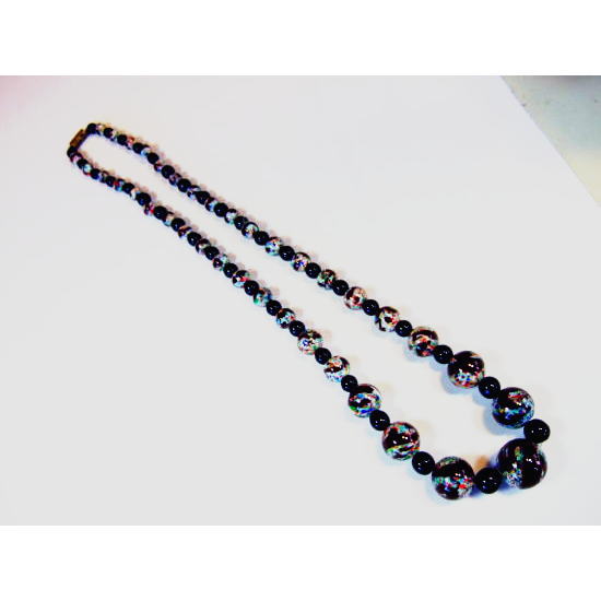 ヴィクトリア朝のビーズネックレス