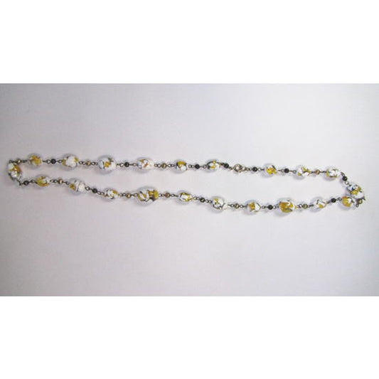 ヴィクトリア朝のビーズネックレス