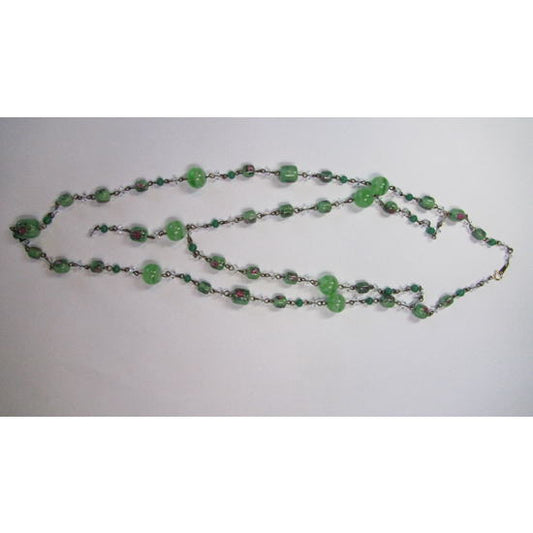 ヴィクトリア朝のビーズネックレス