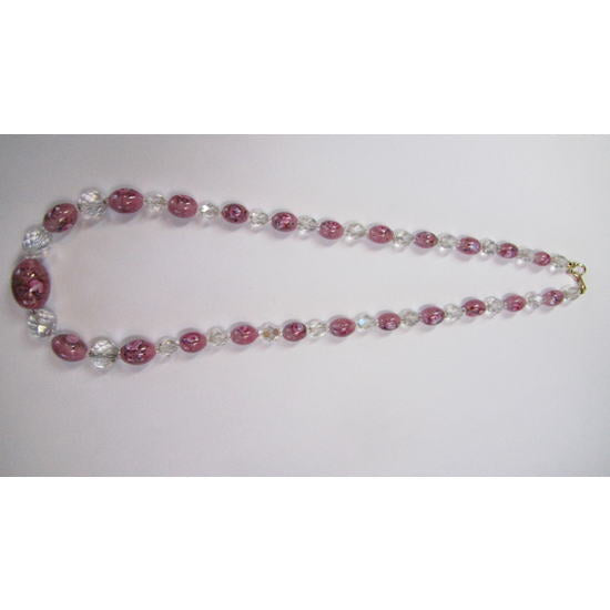 ヴィクトリア朝のビーズネックレス