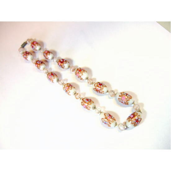 สร้อยคอลูกปัดสไตล์วิคตอเรีย