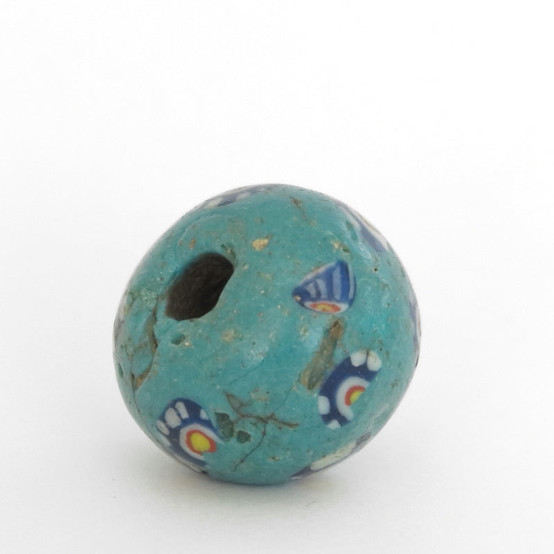 Manik Besar Mozaik Islam Kuno