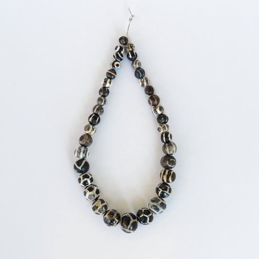 バンジー(プンジ)ビーズ ストランド