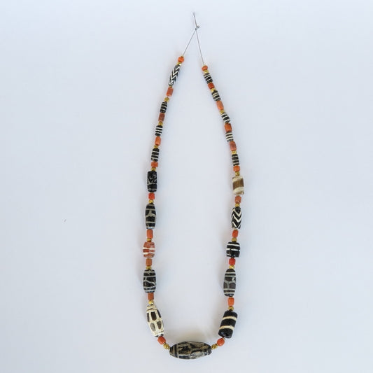 Bziビーズストランド