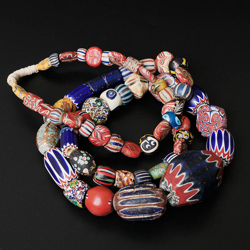 Mezcla de Cuentas Comerciales en Hilo