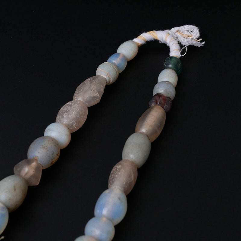 ドゴンビーズのネックレス