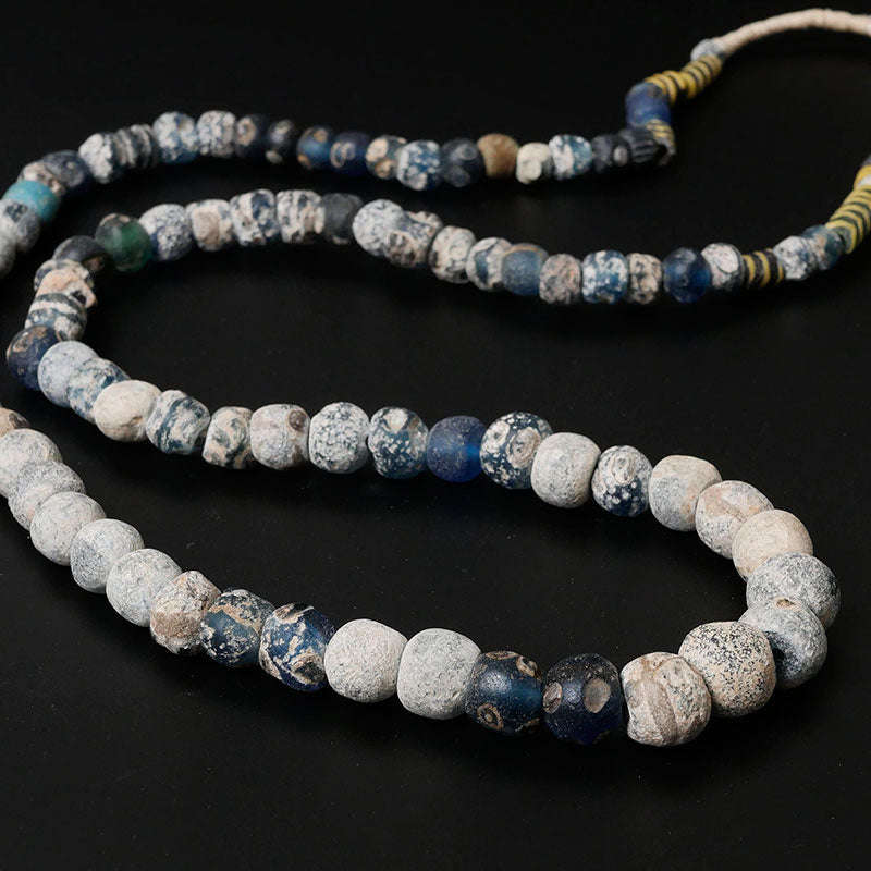 Guirlande de perles romaines "œil"