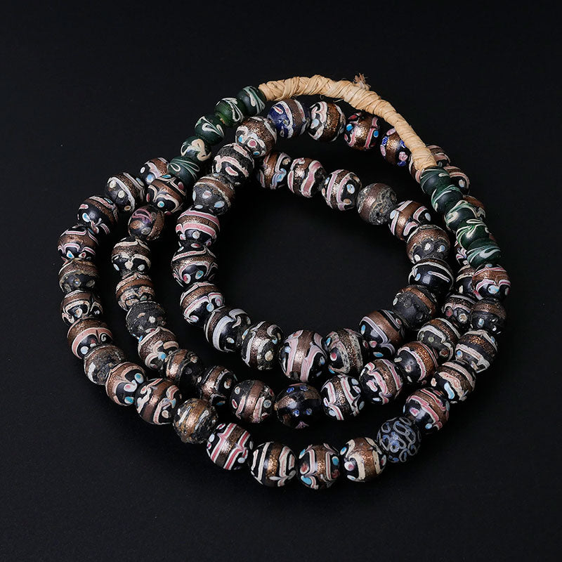 格子柄ガラスビーズストランド