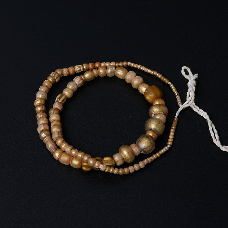 Fio de Contas de Ouro em Camadas