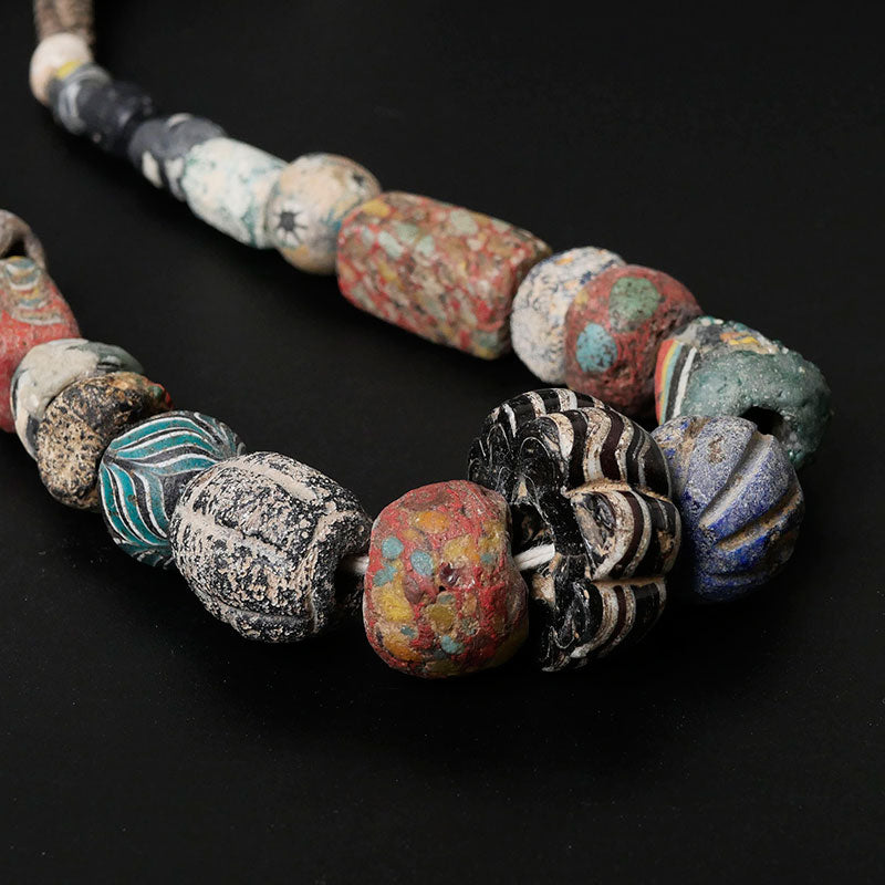 Untaian Manik-Manik Islam Kuno