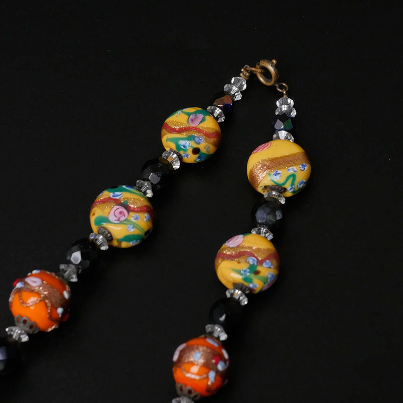 ヴィクトリア朝のビーズネックレス