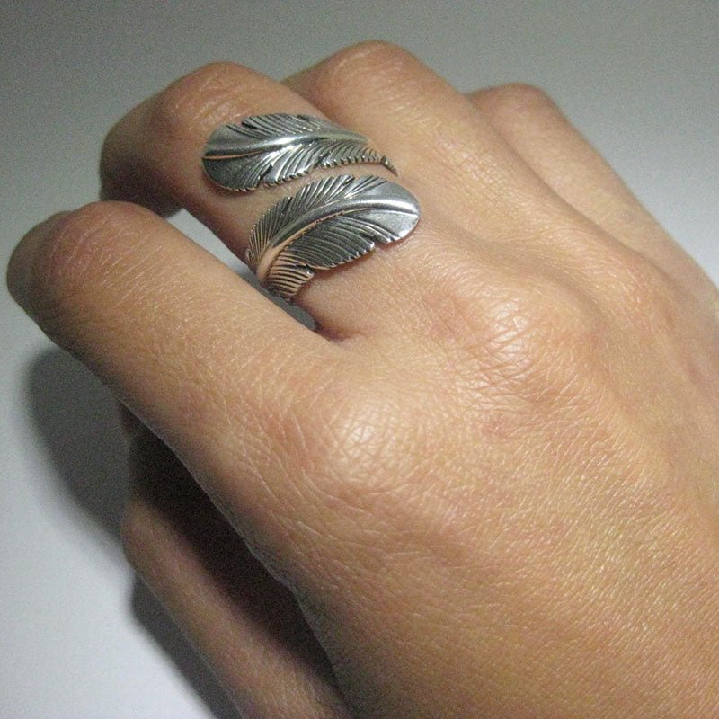 Verstellbarer Feder-Ring von Harvey Mace