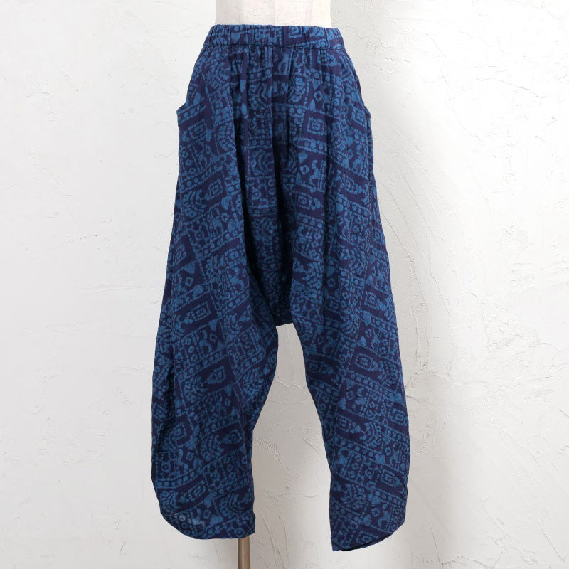 Emboss Geometric Pattern Pants