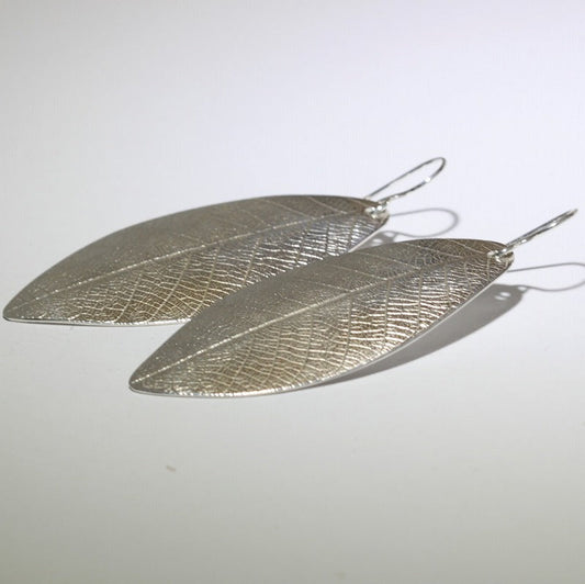 スティーブ・イエローホースのイヤリング