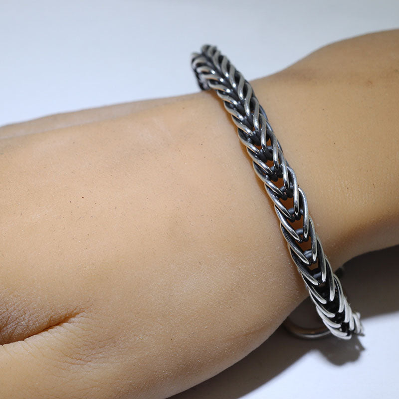 스티브 아르비소의 핸드메이드 큰 팔찌