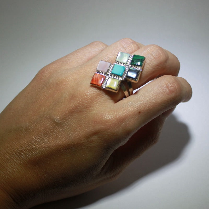 แหวนคลัสเตอร์โดยฟิลลิส คูนซิส ขนาด 8