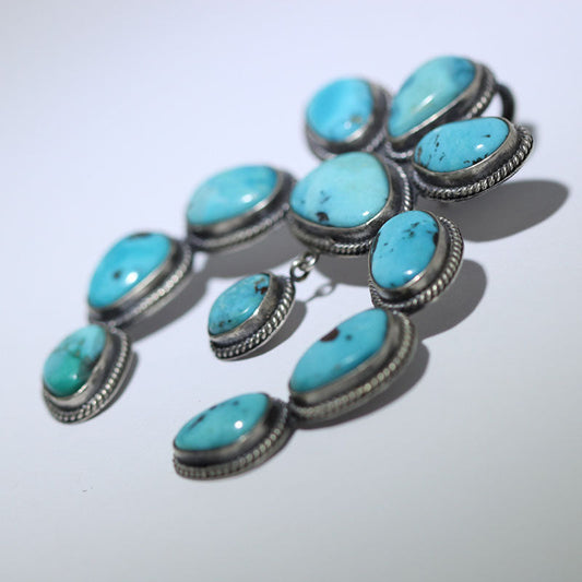 ロビン・ツォシによるレッドマウンテン・ナジャ・ペンダント