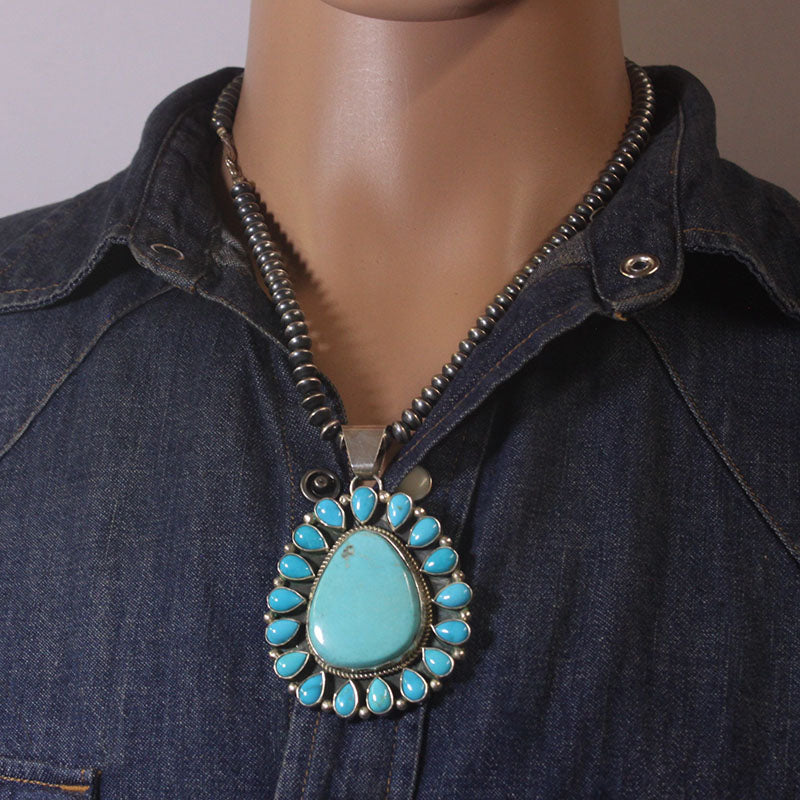 フレッド・ピーターズのクラスター・ペンダント