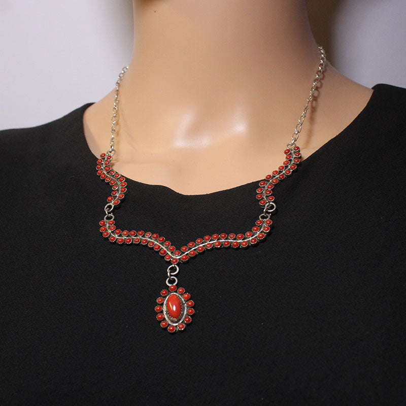 Bộ Vòng Cổ San Hô của Người Navajo