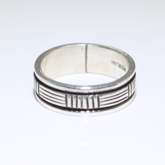 แหวนเงิน โดย บรูซ มอร์แกน