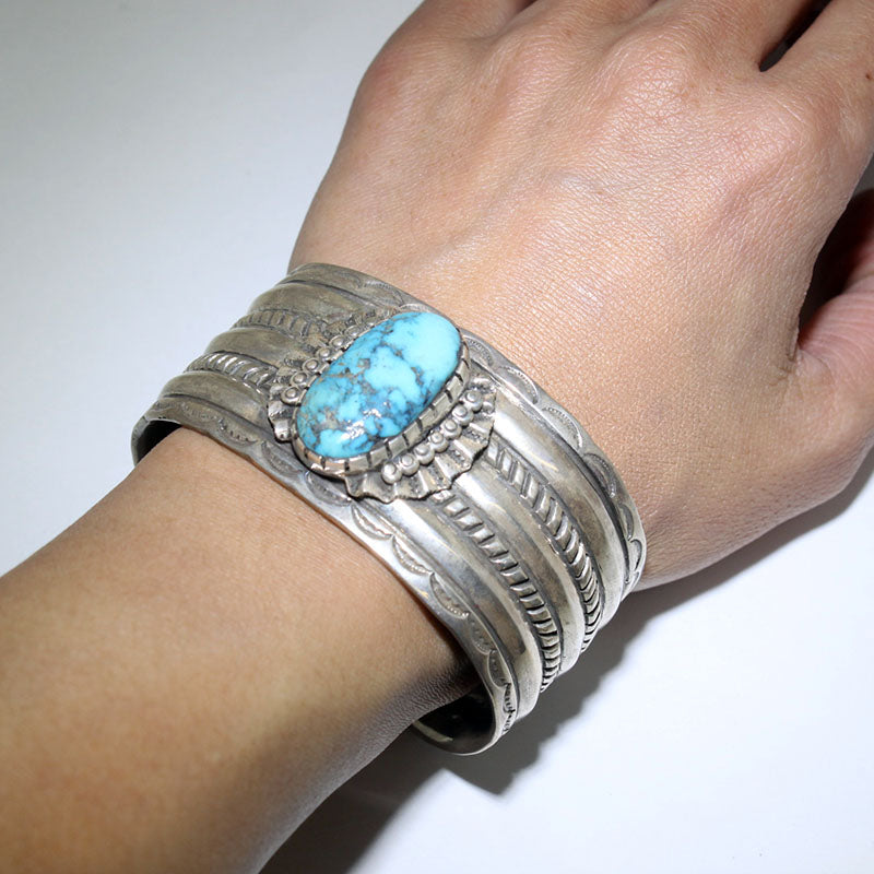 Vòng đeo tay Godber Ingot của John Michael Lister