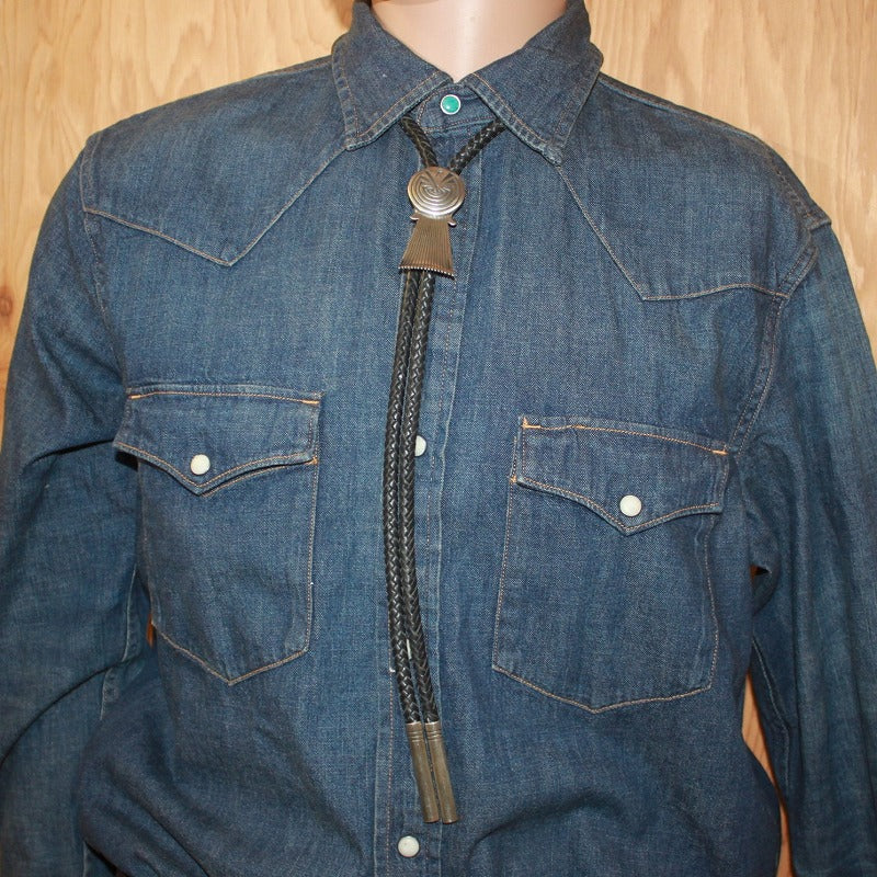 迷路の男 ボロタイ